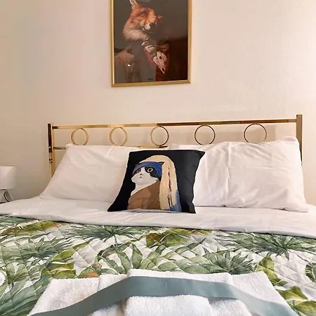 Dimora Arte E Vino, 9 Minuti Dai Mercatini Di Natale Guest house